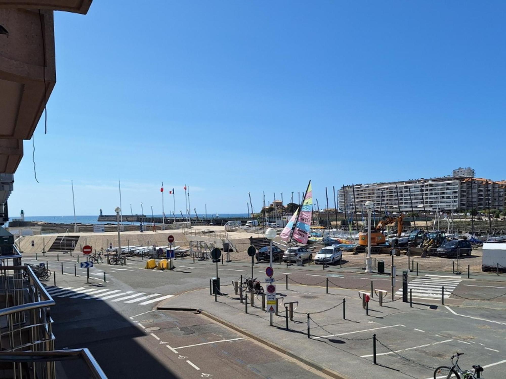 Studio Alcove - Face Au Chenal, 50M Plage/Port, 700M Centre-Ville, Capacite 3 Pers., Confort Moderne - Fr-1-331-202 Les Sables-dʼOlonne Exterior foto